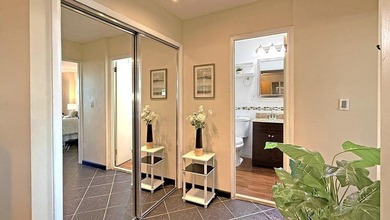 Enjoy the luxury of a top Gold Coast highrise and million-dollar - photo 10