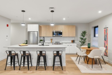 Welcome to your Portland Skyline view. Life at Daymark is about