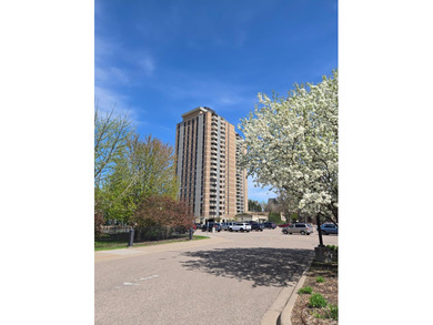 This rare 17th-floor, two-bedroom, one-bathroom condo offers - photo 2