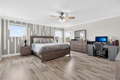 Discover this stylish, spacious, and well-kept 4-bedroom, 2 - photo 18
