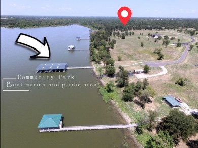 Waterfront land in private gated community - photo 12