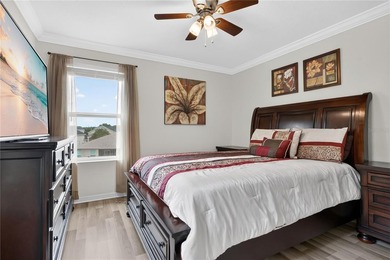 Discover this stylish, spacious, and well-kept 4-bedroom, 2 - photo 26