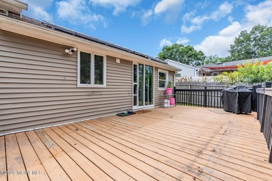 Welcome home to this charming 2-bedroom, 1-bath ranch in the - photo 36