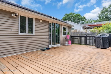 Welcome home to this charming 2-bedroom, 1-bath ranch in the - photo 37