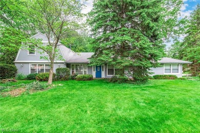 Wonderful Cape Cod home in the heart of Bay Village offers - photo 1