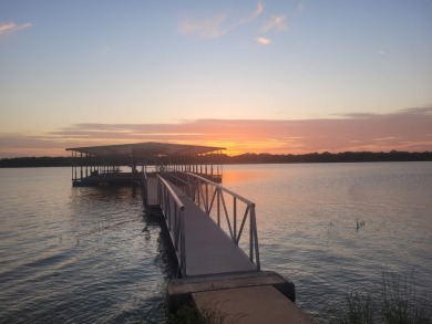 Waterfront land in private gated community - photo 14