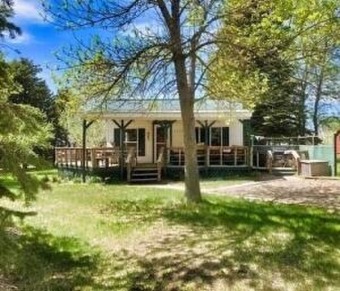 Lake Sakakawea Home For Sale in Coleharbor North Dakota