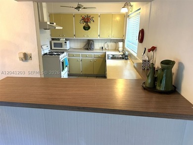 PRIME MIAMI SHORES LOCATION WITHIN SHORT WALKING DISTANCE TO - photo 11