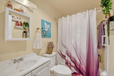 CONVERTIBLE 2 BR 2 BA VILLA - UPDATED AND MOVE-IN READY! Enjoy - photo 12