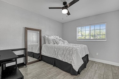 Welcome to this beautifully updated, light-filled corner unit - photo 13