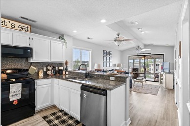 End-unit 2BR/2BA condo located in a gated Intracoastal Waterway - photo 15