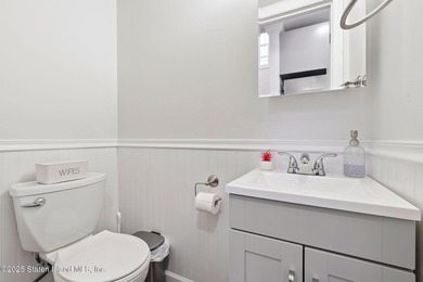 Welcome to your next chapter in this beautifully renovated - photo 15
