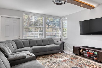 Welcome to this beautifully updated, light-filled corner unit - photo 18