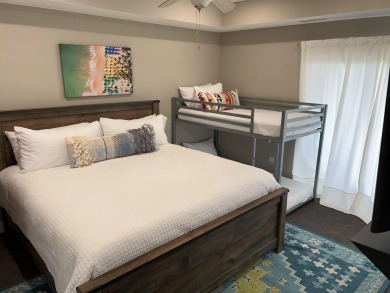 AMAZING 4th FLOOR PENTHOUSE CONDO at Estancia! Only one other