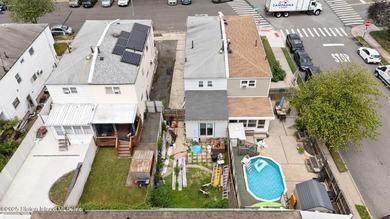 Welcome to your next chapter in this beautifully renovated - photo 23