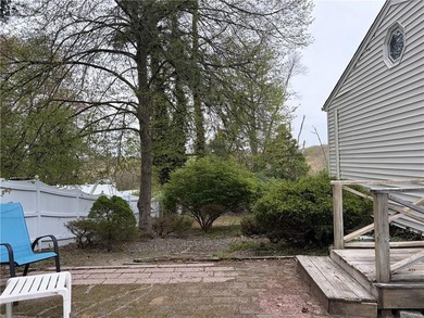 THIS IS A SPACIOUS 3 BED, 1 BATH RANCH WITH A HUGE FIRST FLOOR - photo 6