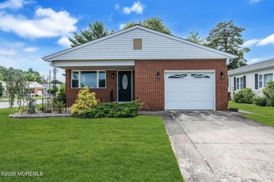 Welcome to 2 Ashcroft Lane, a charming 2-bed, 2-bath Lakeview - photo 34