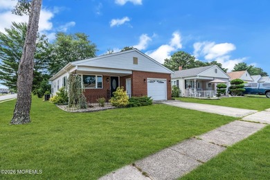Welcome to 2 Ashcroft Lane, a charming 2-bed, 2-bath Lakeview - photo 35