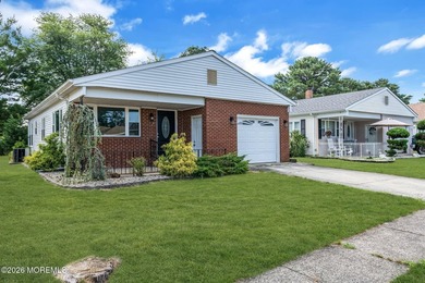 Welcome to 2 Ashcroft Lane, a charming 2-bed, 2-bath Lakeview - photo 36