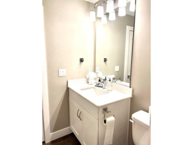 AMAZING 4th FLOOR PENTHOUSE CONDO at Estancia! Only one other