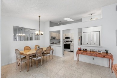 Welcome to this 2 bed 2 bath 55+ community. New roof. This villa - photo 2