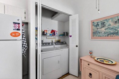 Welcome to this 2 bed 2 bath 55+ community. New roof. This villa - photo 8