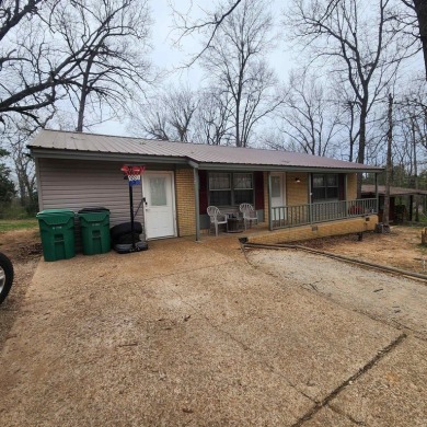 Lake Cherokee Home For Sale in Cherokee Village Arkansas