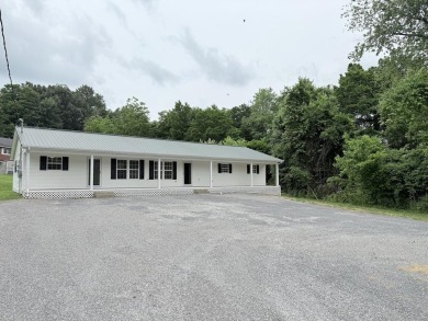 Lake Home For Sale in Jamestown, Kentucky