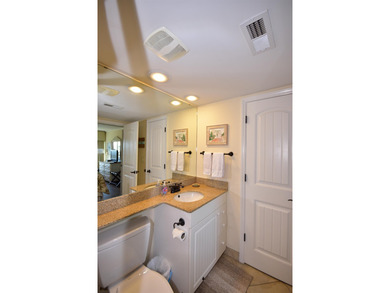 Charming 1Bedroom Condo in Litchfield By the Sea  Welcome to