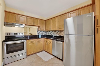 Second-floor 2BR/2BA in a two-story building-no milestone - photo 11
