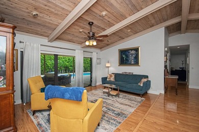 Florida living at its finest in the highly desirable Thornhill - photo 11
