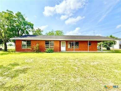 Lake Texana Home For Sale in Ganado Texas