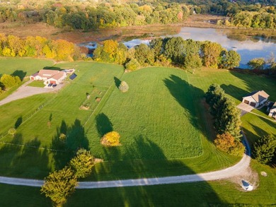 So much potential with this nearly 5 1/2 Acre lot located on - photo 2