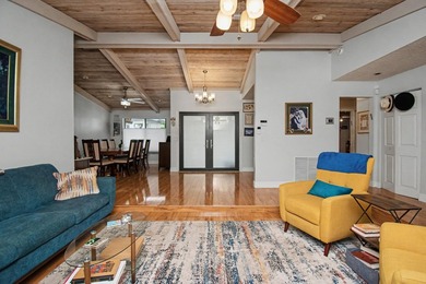 Florida living at its finest in the highly desirable Thornhill - photo 12