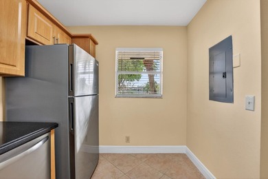 Second-floor 2BR/2BA in a two-story building-no milestone - photo 13