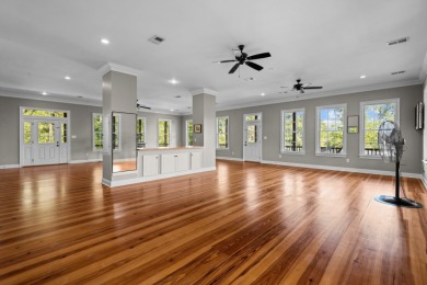 Traditional Southern Style Lake Home - photo 13