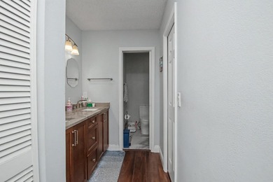 Florida living at its finest in the highly desirable Thornhill - photo 31