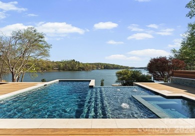 Exquisite Waterfront Masterpiece on Lake Wylie - Discover an - photo 37