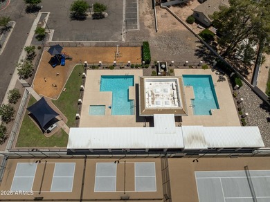 Welcome to this beautifully updated 2 bedroom, 2 bathroom - photo 40