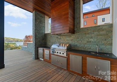 Exquisite Waterfront Masterpiece on Lake Wylie - Discover an - photo 40