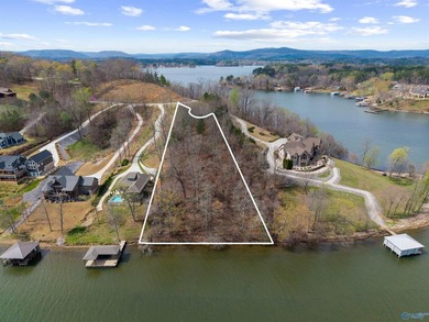 Lake Guntersville Lot For Sale in Scottsboro Alabama