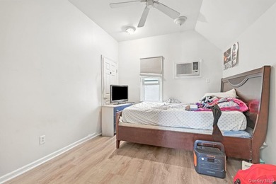 Exceptional opportunity in Larchmont area for investor and - photo 14