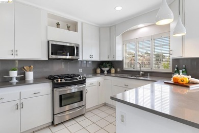 Welcome to this charming Crocker Traditional with character and - photo 20