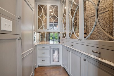 Welcome to the *Tramonto* house, a European inspired French - photo 25