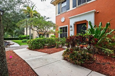 Beautiful, freshly painted two-story corner-unit townhouse - photo 26
