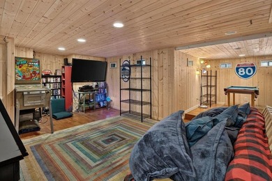 Exceedingly well-built and truly one of a kind, this charming - photo 26
