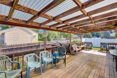 Don't miss this amazing opportunity to make this charming ranch - photo 27