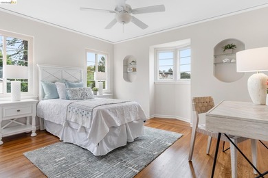 Welcome to this charming Crocker Traditional with character and - photo 36