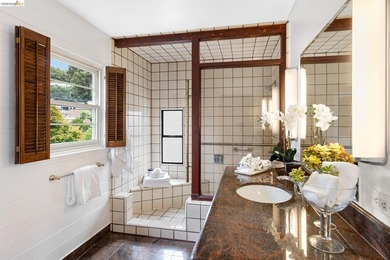 Welcome to this charming Crocker Traditional with character and - photo 40