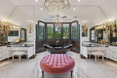 Welcome to the *Tramonto* house, a European inspired French - photo 40